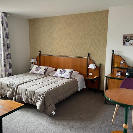 Le Bel Vue Hotel Le Cergne ภายนอก รูปภาพ