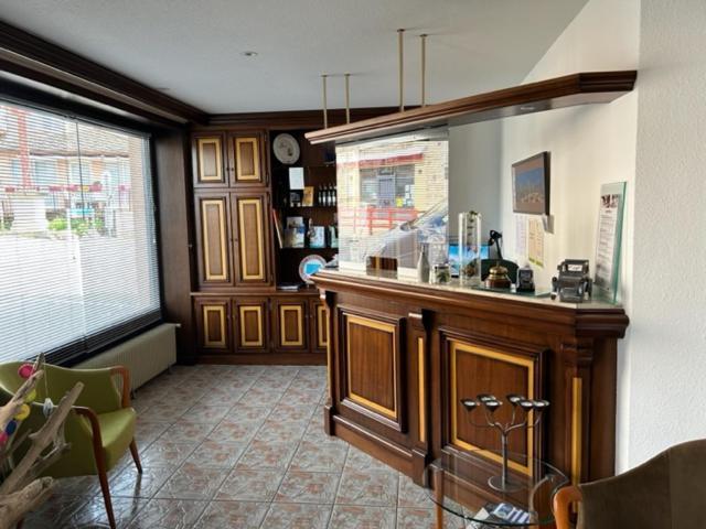 Le Bel Vue Hotel Le Cergne ภายนอก รูปภาพ